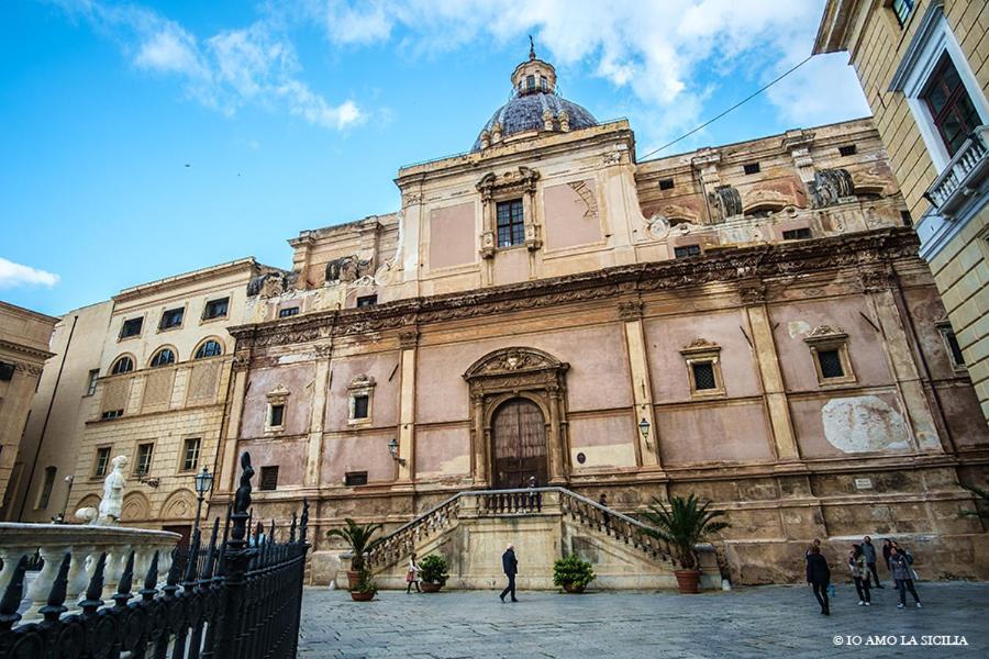Room Holiday "Al Centro Storico" Palermo Kültér fotó