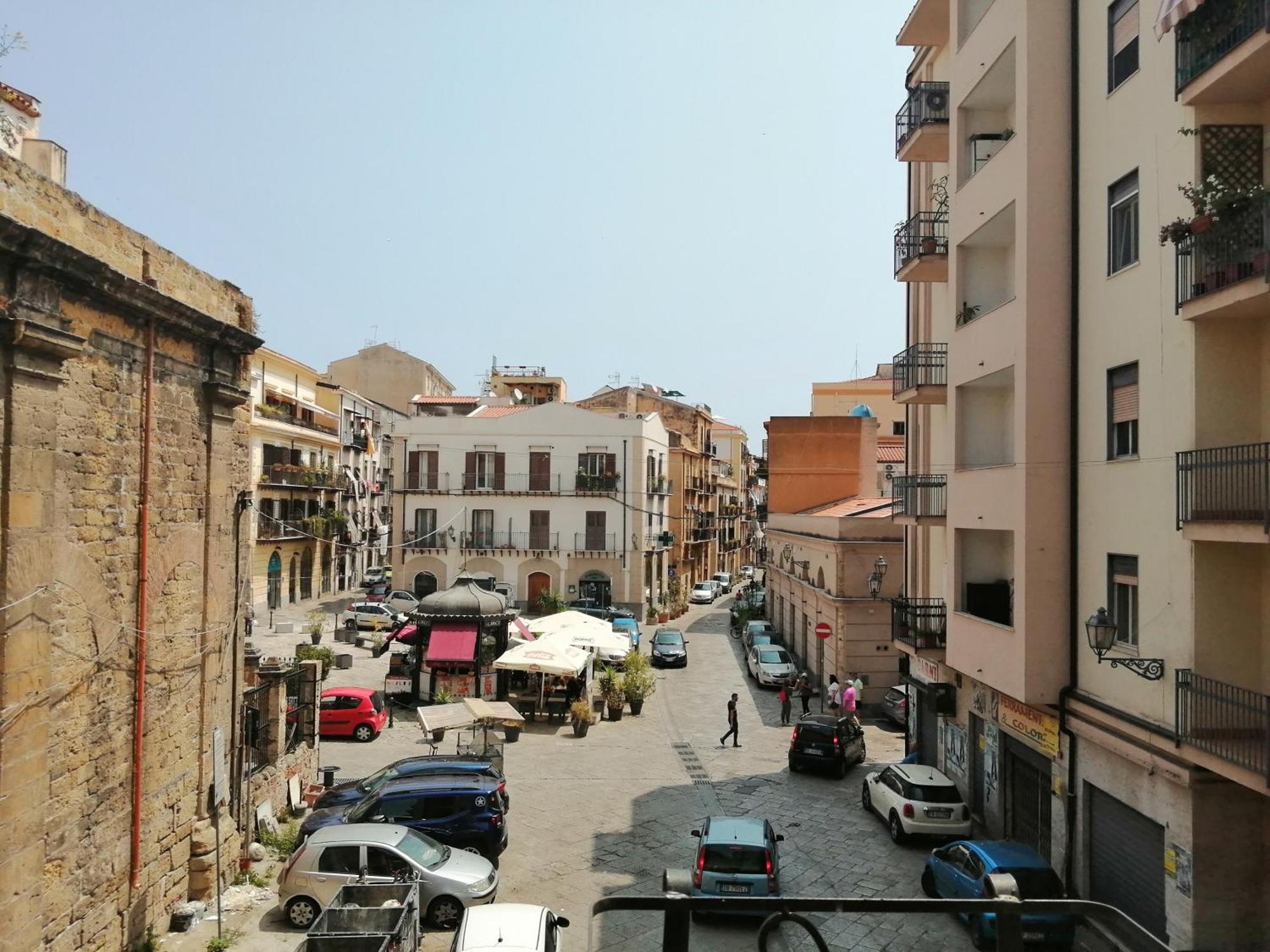 Room Holiday "Al Centro Storico" Palermo Kültér fotó